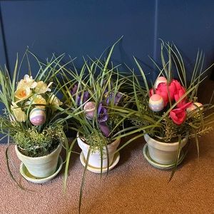 Set of 3 decorative flower pots with Easter eggs